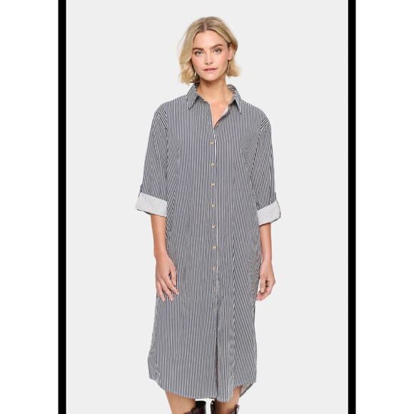 Chou yatou Dresses & Skirts - Chou yatou stripe shirt dress